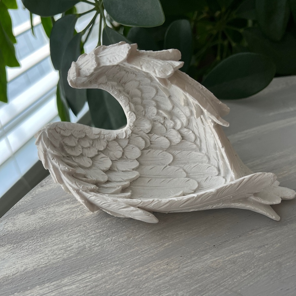 Angel Wings - Picture 2 of 7